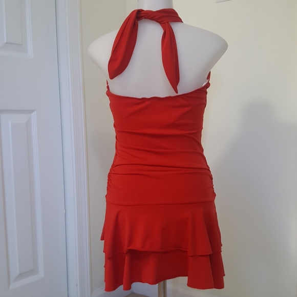 Red hot flirty, criss cross keyhole dress - Picture 5 of 9